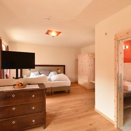Hotel Gassenwirt Chienes Ngoại thất bức ảnh