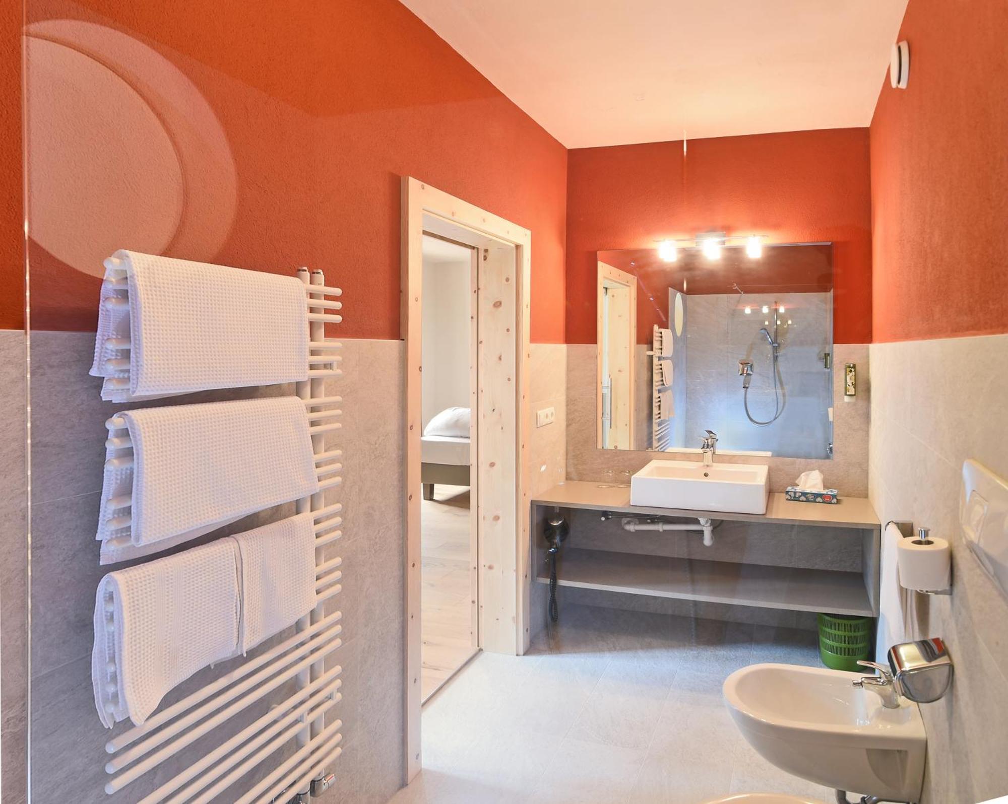 Hotel Gassenwirt Chienes Ngoại thất bức ảnh