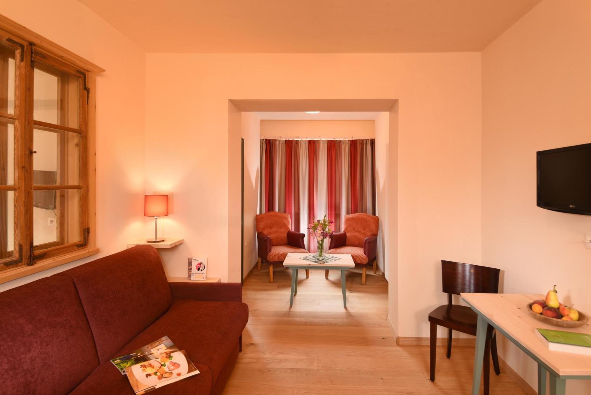 Hotel Gassenwirt Chienes Ngoại thất bức ảnh